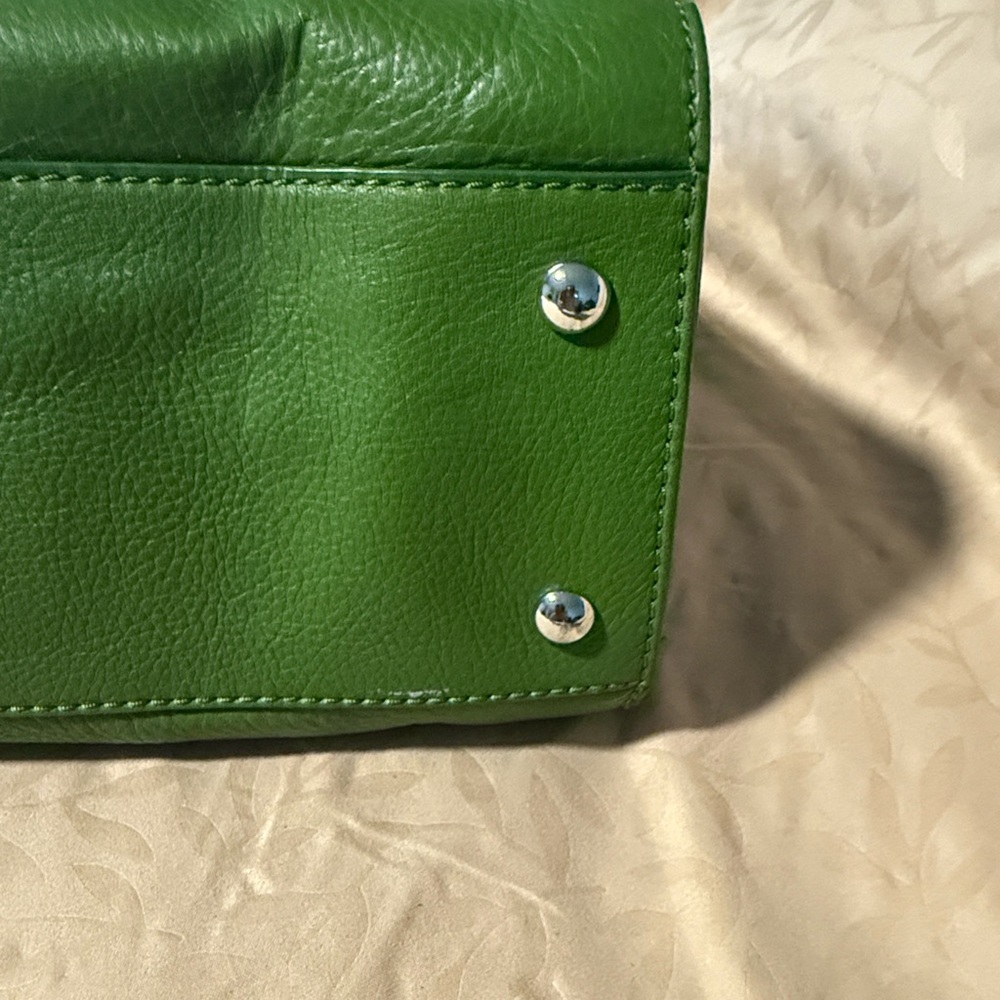 Michael Kors Vibrant Green Satchel - Picture 11 of 16